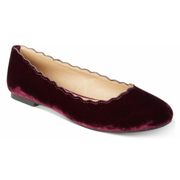 Esprit Shoes - NWOT ESPRIT Scalloped Odette Velvet Flat